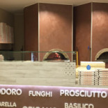 Go-go Pizza food