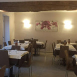 Pizzeria Vesuvio food