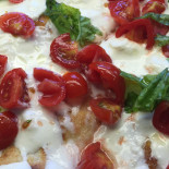 Young Pizza Nourriture