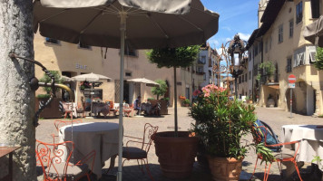 Zum Lustigen Krokodil outside