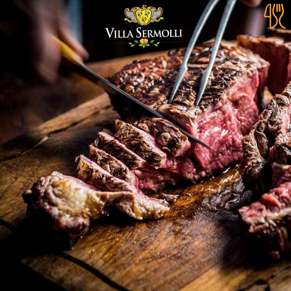 Villa Sermolli Comida