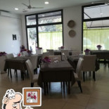 Pizzeria S.lucia inside