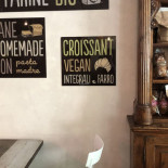 Caffe` Con Te` food