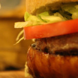 Io Eat&greet Nourriture