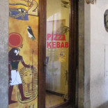 Horus 2 Pizza Kebab À l'intérieur