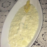 The Library Romantic Comida
