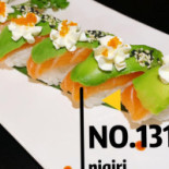 Zhou Sushi Dentro