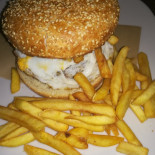 La Burghereja Comida