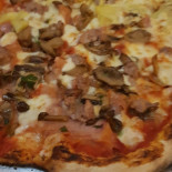 Saltingola Comida