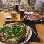 Pizzeria La Ruota food