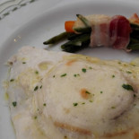 Villa Veseri Comida