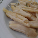 Villa Veseri Comida