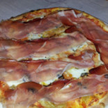 Pizzeria Trattoria Europa food