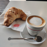 Fly Sweetly Cafe Comida