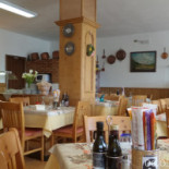 Al Cacciatore food