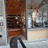 Enoteca Italvini inside