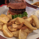 Rooster House Comida