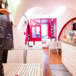 Wine Not? Comida