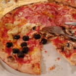Pizzeria Petra Food