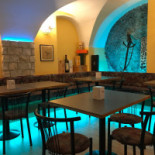 New Entry Pub Nourriture
