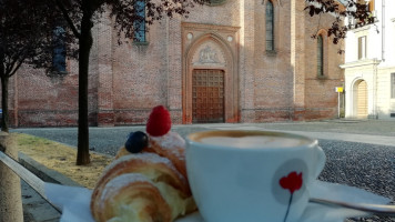 Cappuccetto Rosso Bistrot food