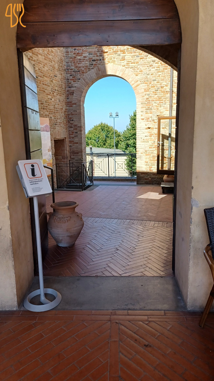 La Loggia Dentro