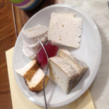 Le Caprette Del Parco food