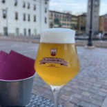 No Name Pub Nourriture