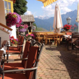 Gasthof Schoenblick inside