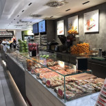Chef Express Fabro Est 22 À l'intérieur