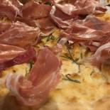 Fermata Est Food