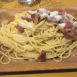 Trattoria Pizzeria La Lupa food
