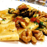 Capitoni Coraggiosi Comida