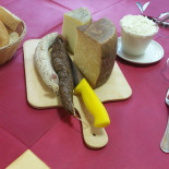 Benny's Food