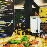 Panineria 30elode Camion Piazza Milicia Nourriture