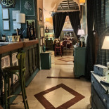 Tre Bruschettieri À l'intérieur