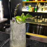 Enjoy Lounge Nourriture