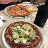 Pizzeria La Pizzaiola Comida