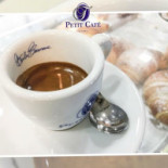 Petit Cafe Comida