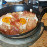 Osti Nicl À l'intérieur