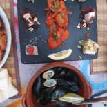 Pizzeria Trattoria Galluras food