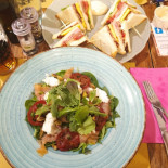 Yokelz Plan B Pub Comida