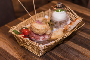 Wild Innovative Drink Pizza