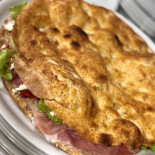 Pizzeria Al Bacio food