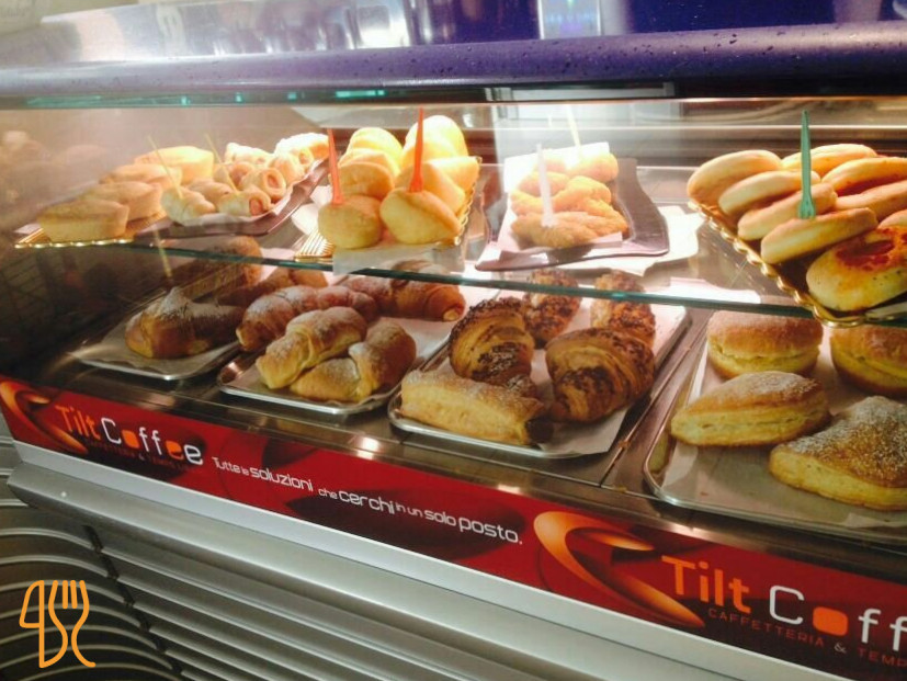 Tilt Coffee Dentro