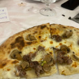 La Pentola D'oro Lioni food