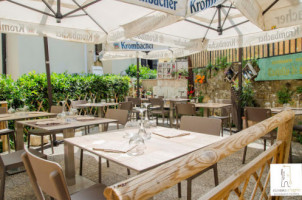 Il Castello Di Signa inside