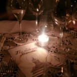 The Library Romantic Comida