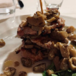 Taverna Mari food