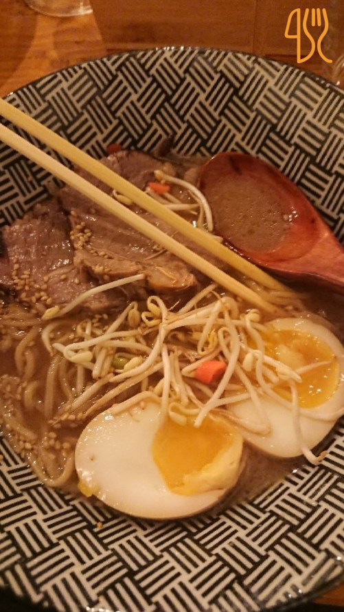Kame Ramen Comida